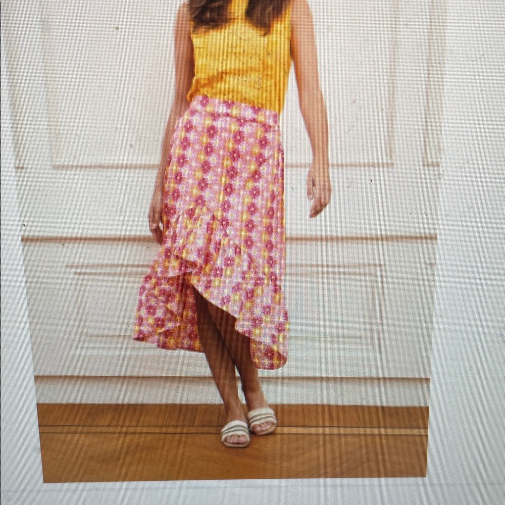 Lofty manner cropped side asymmetrical Pink patterned midi Ruffle Skirt